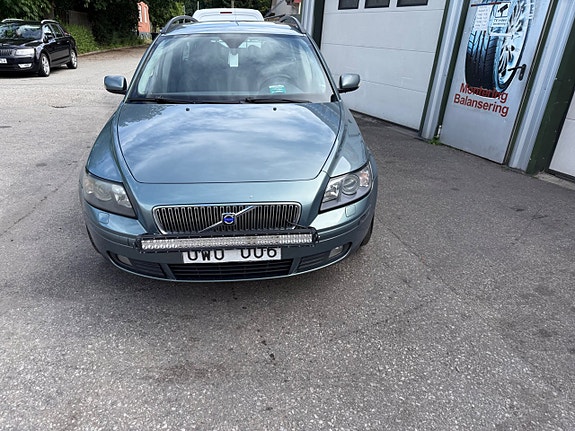 Volvo V50 5 of 6