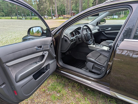 Audi A6 allroad 6 of 11