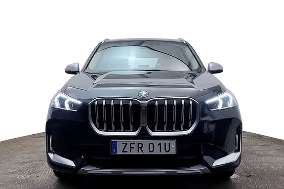 BMW X1 3 of 5