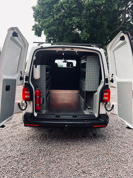 Volkswagen Transporter 4 of 5