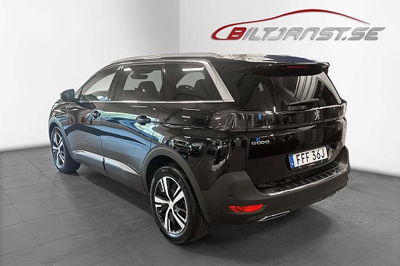 Peugeot 5008 3 of 5
