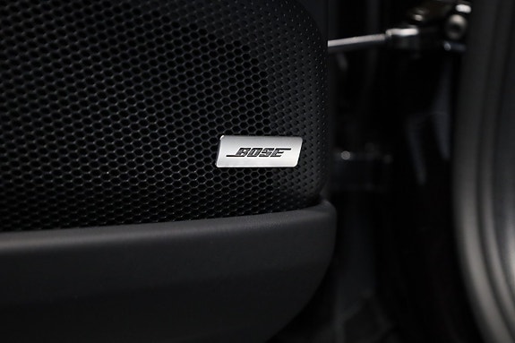 Porsche Panamera 4 18 of 27