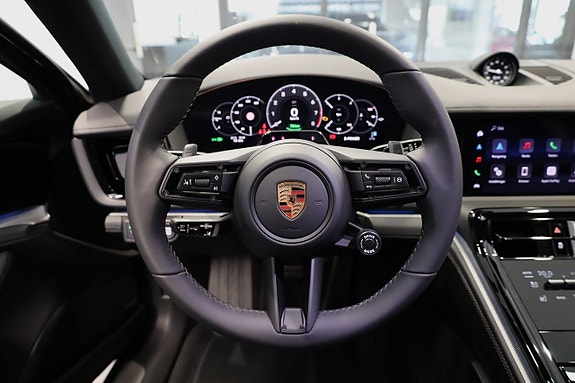 Porsche Panamera 4 22 of 27