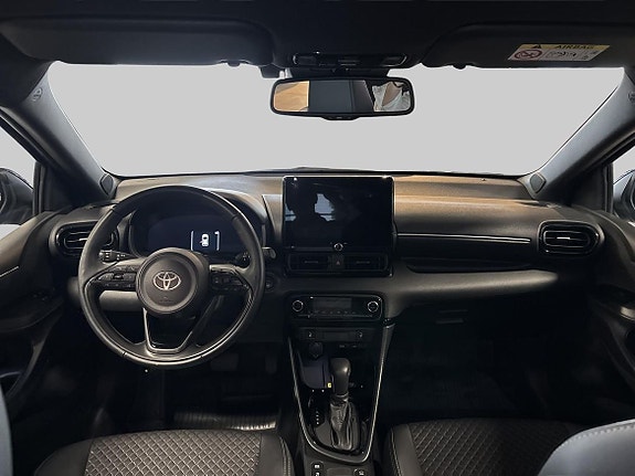 Toyota Yaris 11 of 18