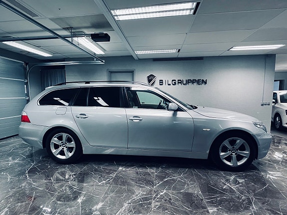 BMW 530xd 4 of 5