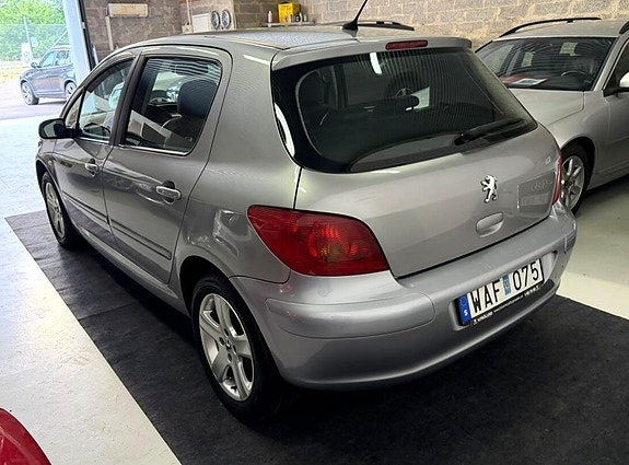 Peugeot 307 5 of 5