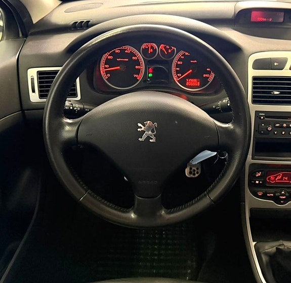 Peugeot 307 16 of 18