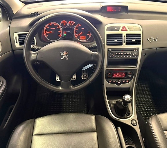 Peugeot 307 12 of 18
