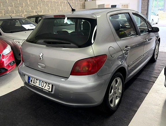 Peugeot 307 4 of 5