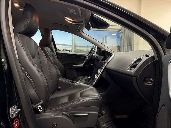 Volvo XC60 5 of 5