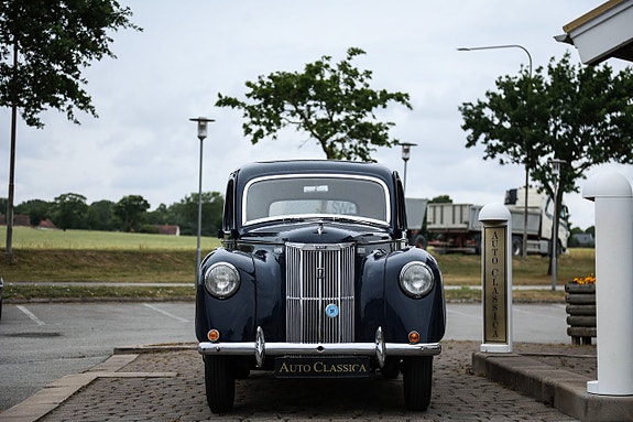 Ford Prefect 3 of 5