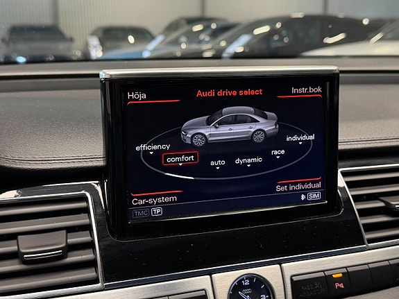 Audi A8 19 of 23