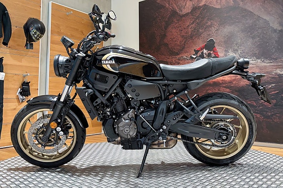 Yamaha XSR 700 |ABS|Endast 439 mil|Nyservad| 2 of 5
