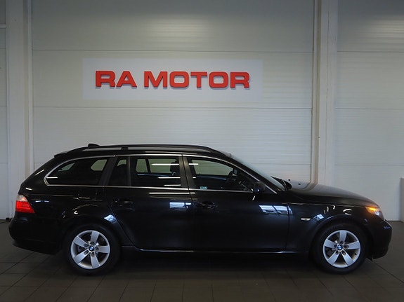 BMW 520i 4 of 22
