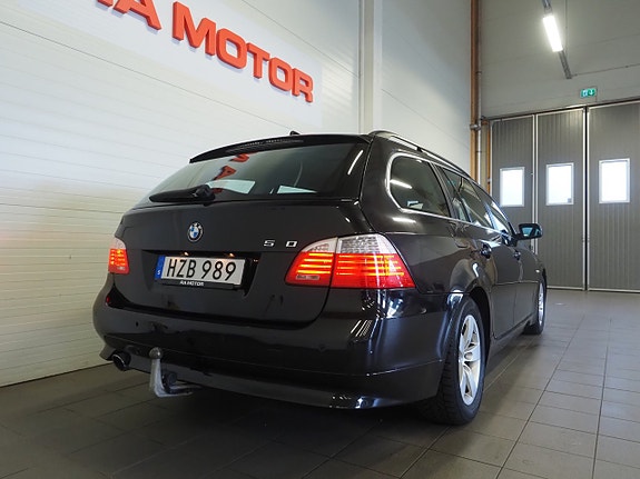BMW 520i 6 of 22