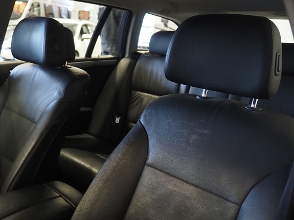 BMW 520i 17 of 22