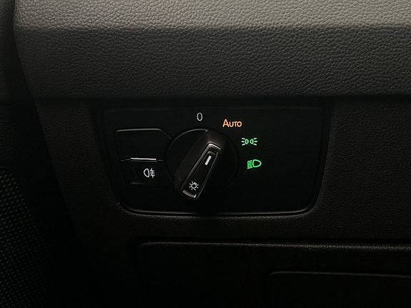 Volkswagen Passat 29 of 30