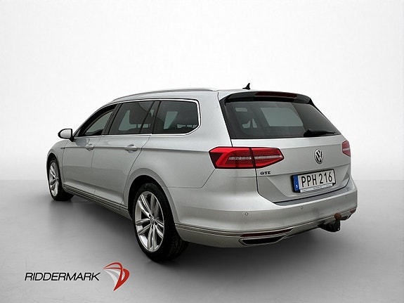 Volkswagen Passat 4 of 30