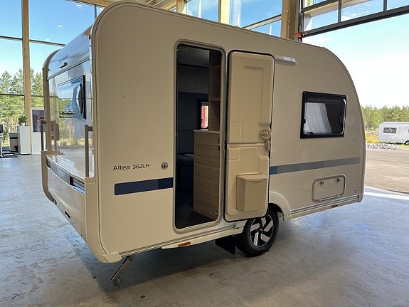 Adria Altea 362 LH /B-körkort/Långbädd/1495kr/månad/1200kg 2 of 5
