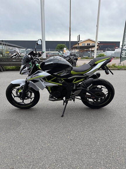 Kawasaki Z125 4 of 4