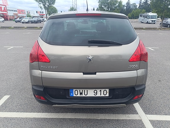 Peugeot 3008 3 of 5