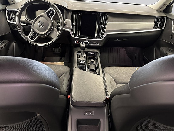 Volvo V90 7 of 15