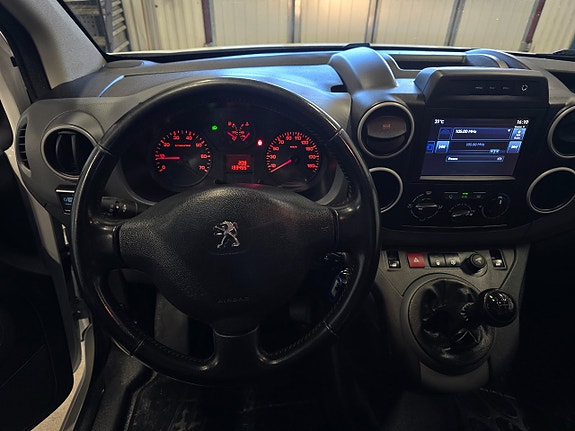 Peugeot Partner 19 of 22