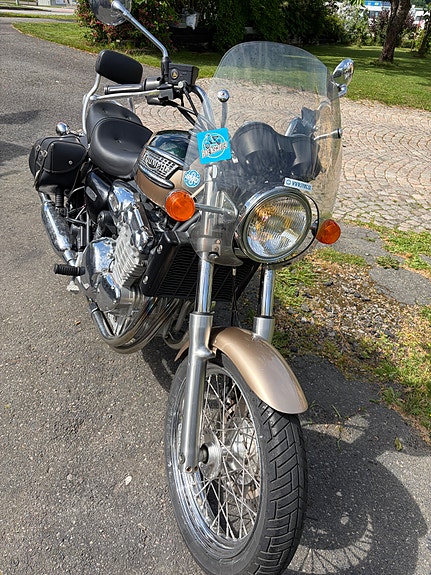 Triumph Thunderbird 900 2 of 8