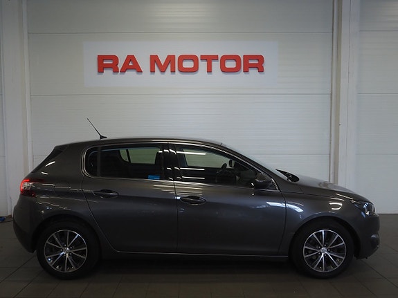 Peugeot 308 4 of 21