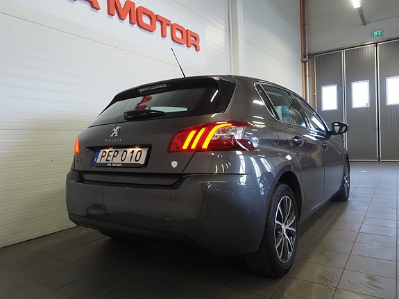 Peugeot 308 6 of 21