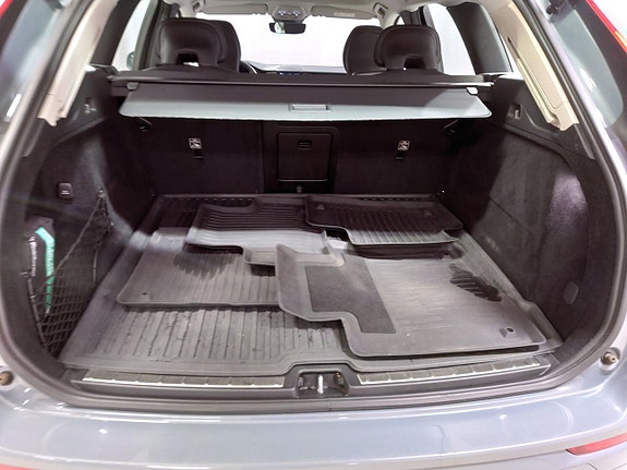 Volvo XC60 11 of 12