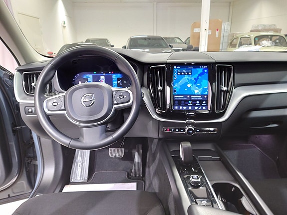Volvo XC60 9 of 12