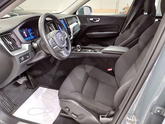 Volvo XC60 7 of 12