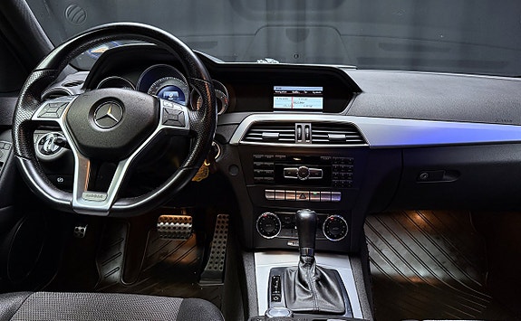 Mercedes-Benz C220 14 of 30