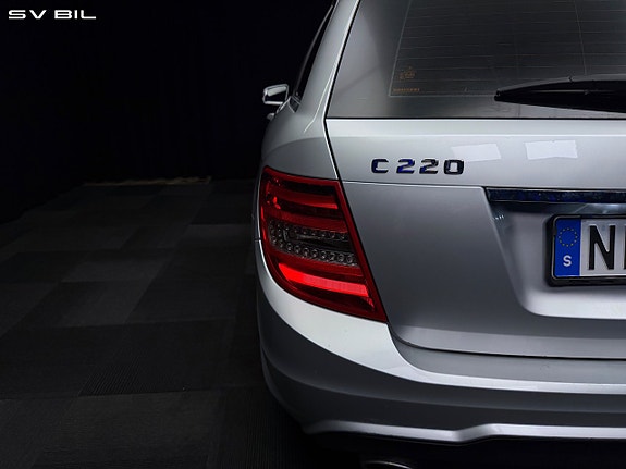 Mercedes-Benz C220 16 of 30