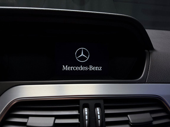 Mercedes-Benz C220 25 of 30