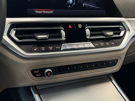 BMW 320d 30 of 30