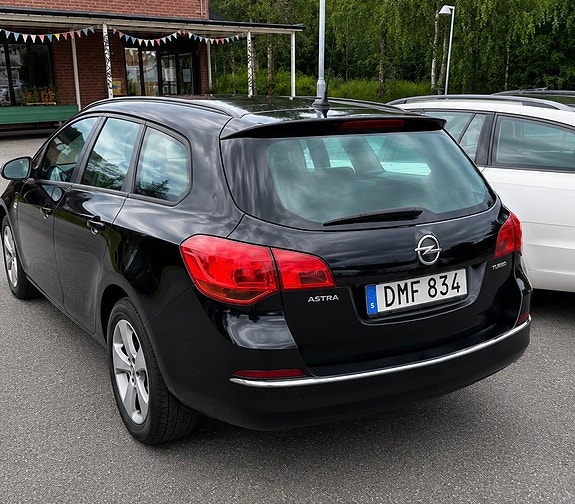 Opel Astra 3 of 3