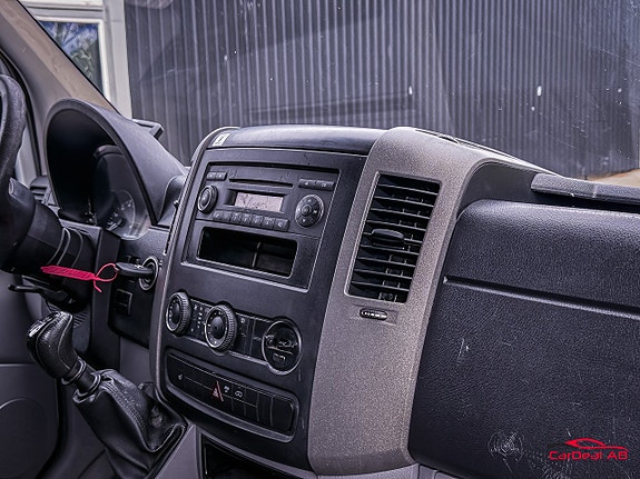 Mercedes-Benz Sprinter 319 12 of 18