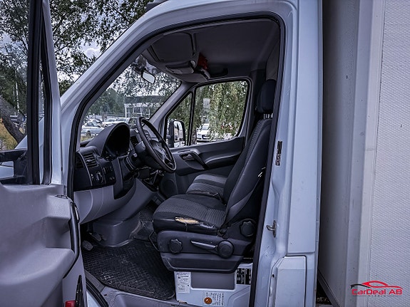 Mercedes-Benz Sprinter 319 9 of 18