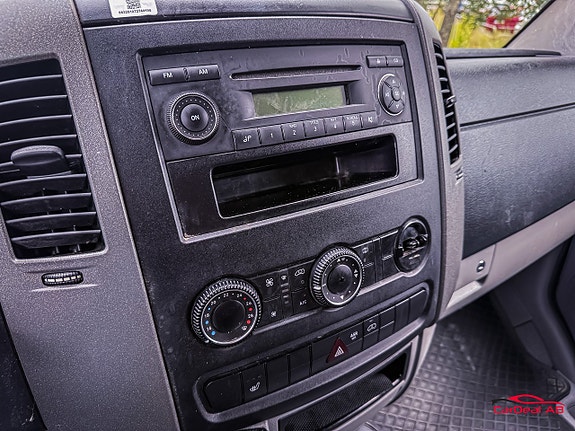 Mercedes-Benz Sprinter 319 15 of 18