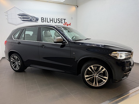 BMW X5 2 of 5