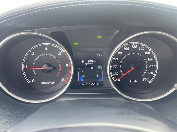 Mitsubishi Outlander 6 of 6