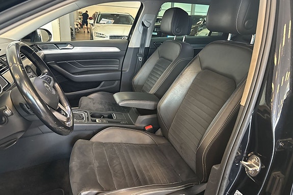 Volkswagen Passat 11 of 28