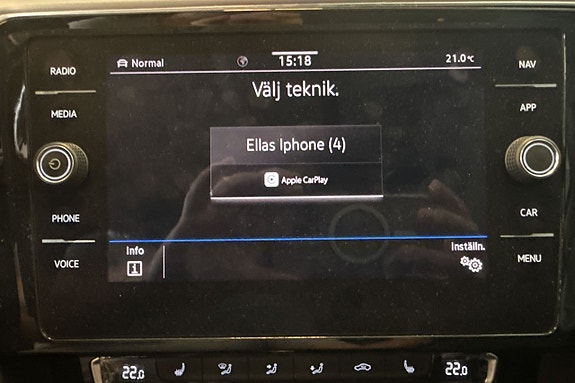 Volkswagen Passat 25 of 28