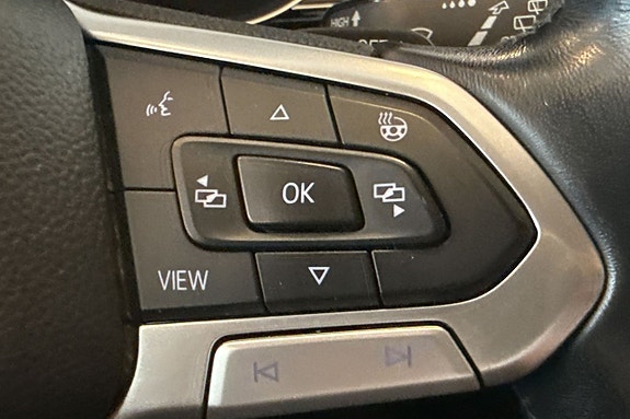 Volkswagen Passat 26 of 28