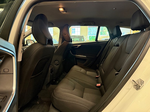 Volvo V60 8 of 8