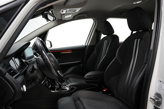 BMW 218d 7 of 22