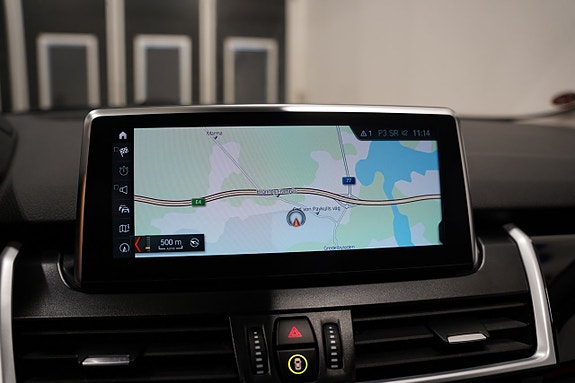 BMW 218d 15 of 22