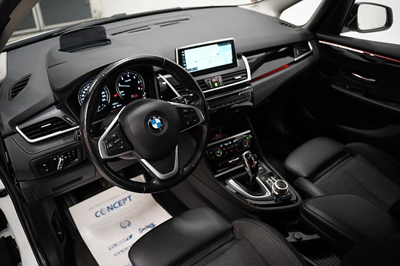 BMW 218d 6 of 22